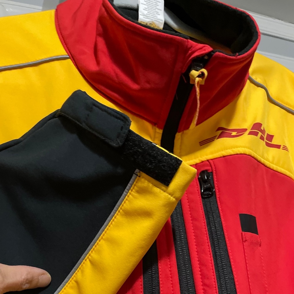 DHL winter jacket - image 3
